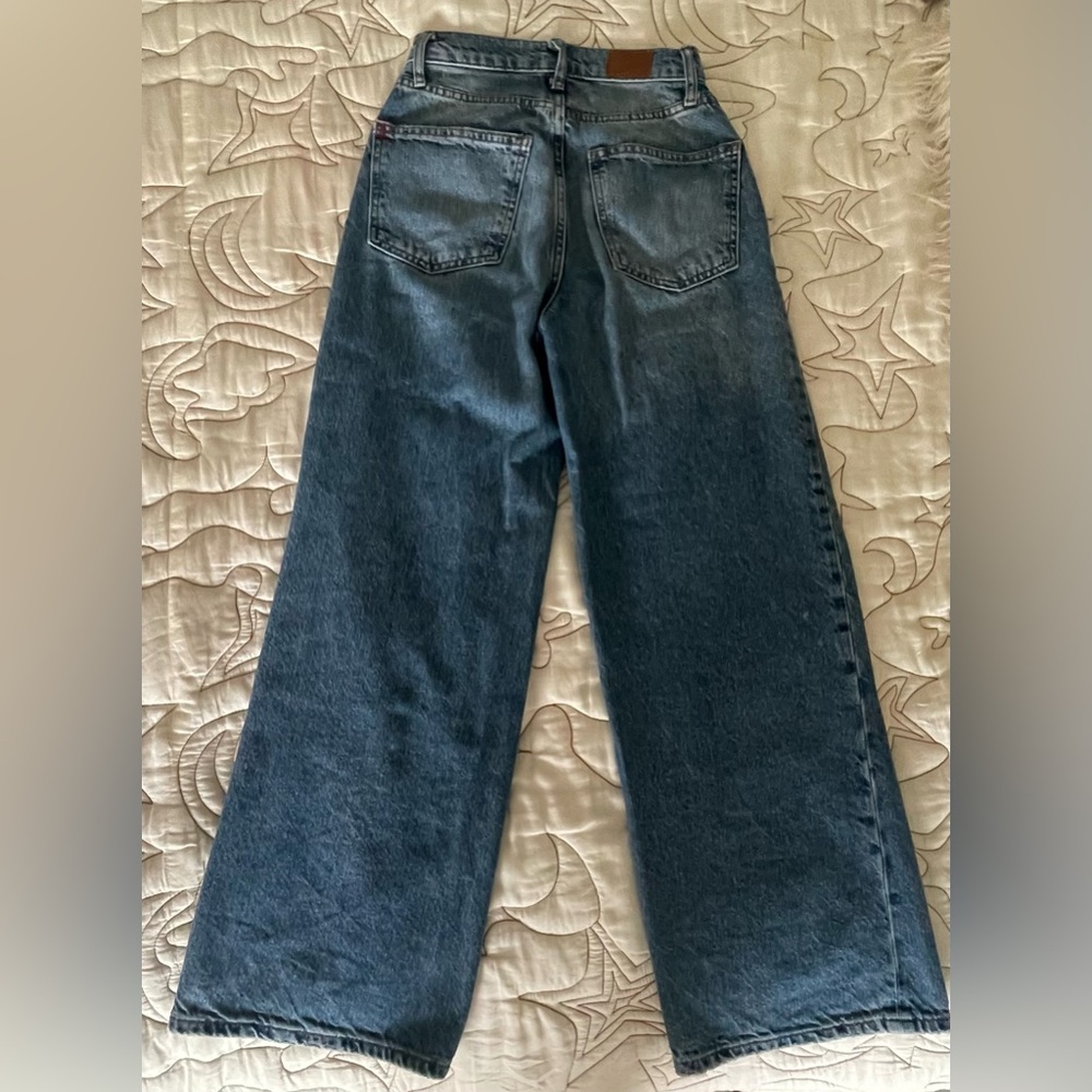BDG wide leg dark wash jeans